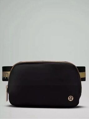 Lululemon Everywhere Belt Bag 1L